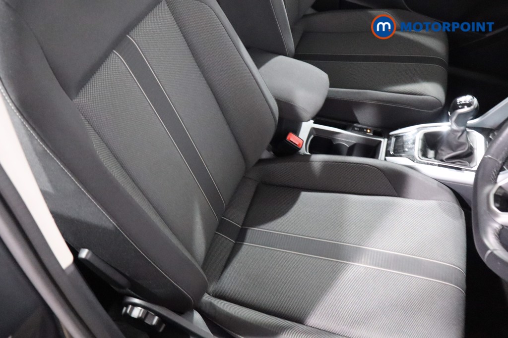 Volkswagen T-Roc Life Manual Petrol SUV - Stock Number (1549226) - 26th supplementary image