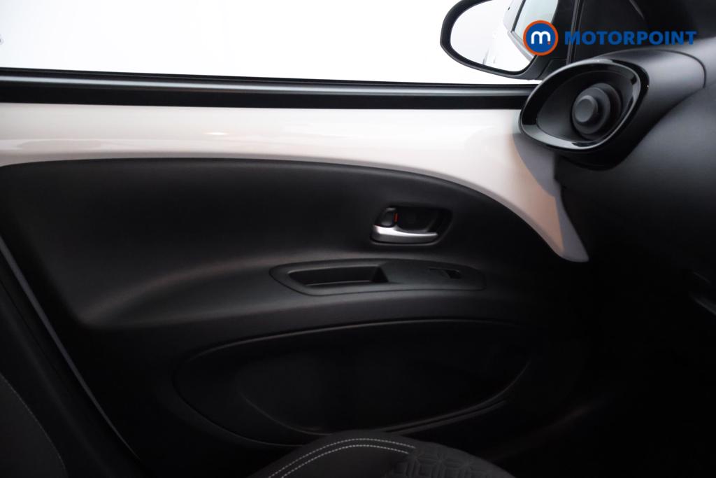 Toyota Aygo X Edge Manual Petrol Hatchback - Stock Number (1549266) - 8th supplementary image