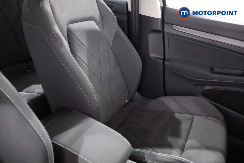 Volkswagen Golf Style Automatic Petrol Hatchback - Stock Number (1549320) - 22nd supplementary image