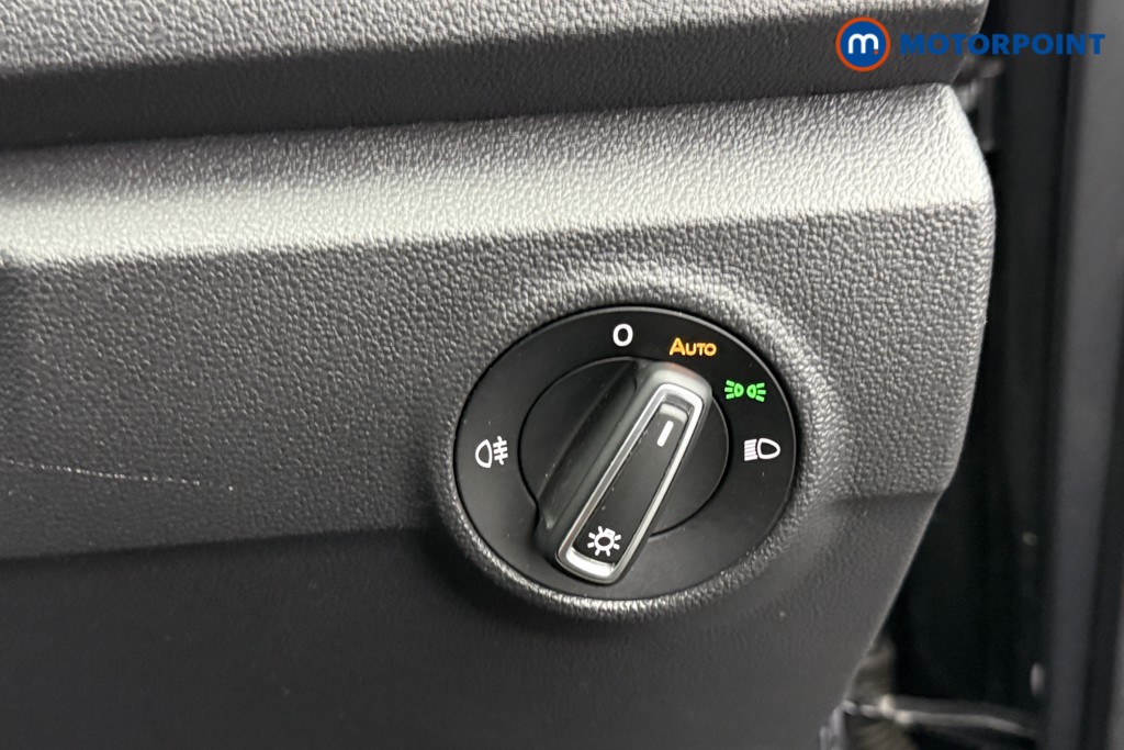 Volkswagen T-Roc Black Edition Manual Petrol SUV - Stock Number (1549475) - 16th supplementary image