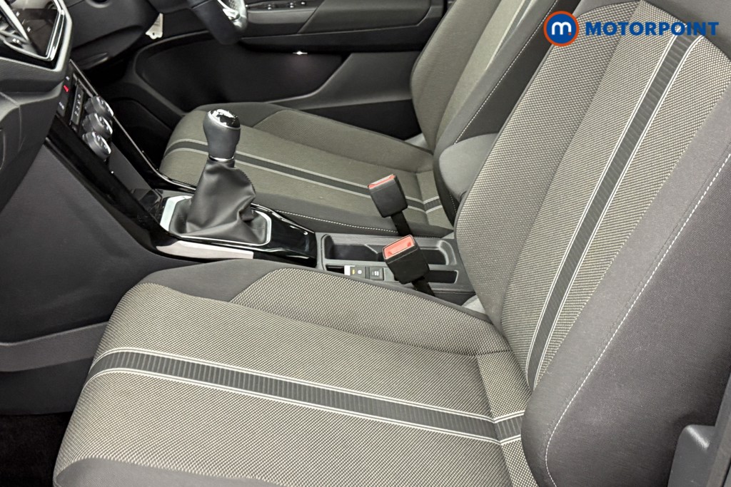 Volkswagen T-Roc Black Edition Manual Petrol SUV - Stock Number (1549475) - 23rd supplementary image