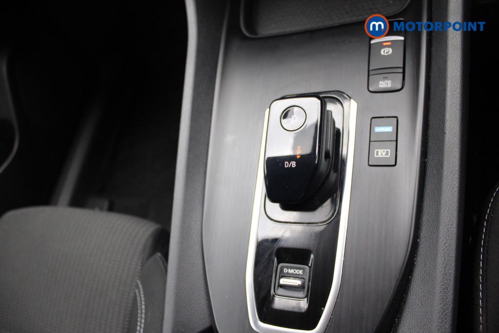 Nissan Qashqai Acenta Premium Automatic Petrol-Electric Hybrid SUV - Stock Number (1528590) - 9th supplementary image