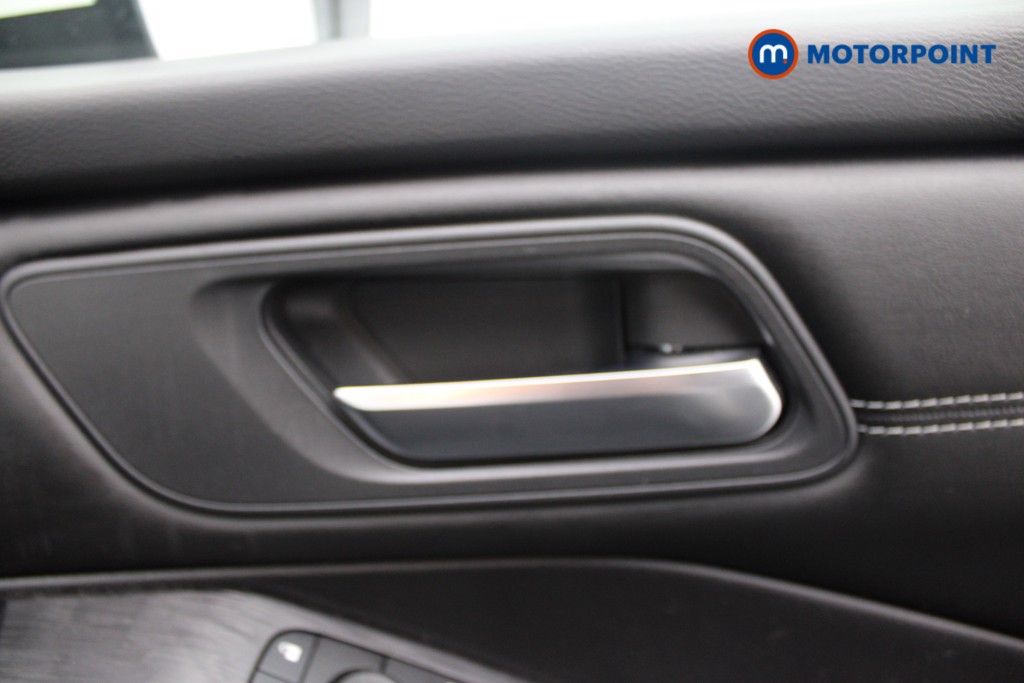 Nissan Qashqai Acenta Premium Automatic Petrol-Electric Hybrid SUV - Stock Number (1528590) - 13th supplementary image