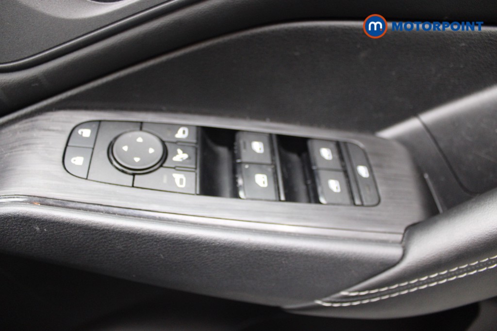 Nissan Qashqai Acenta Premium Automatic Petrol-Electric Hybrid SUV - Stock Number (1528590) - 14th supplementary image