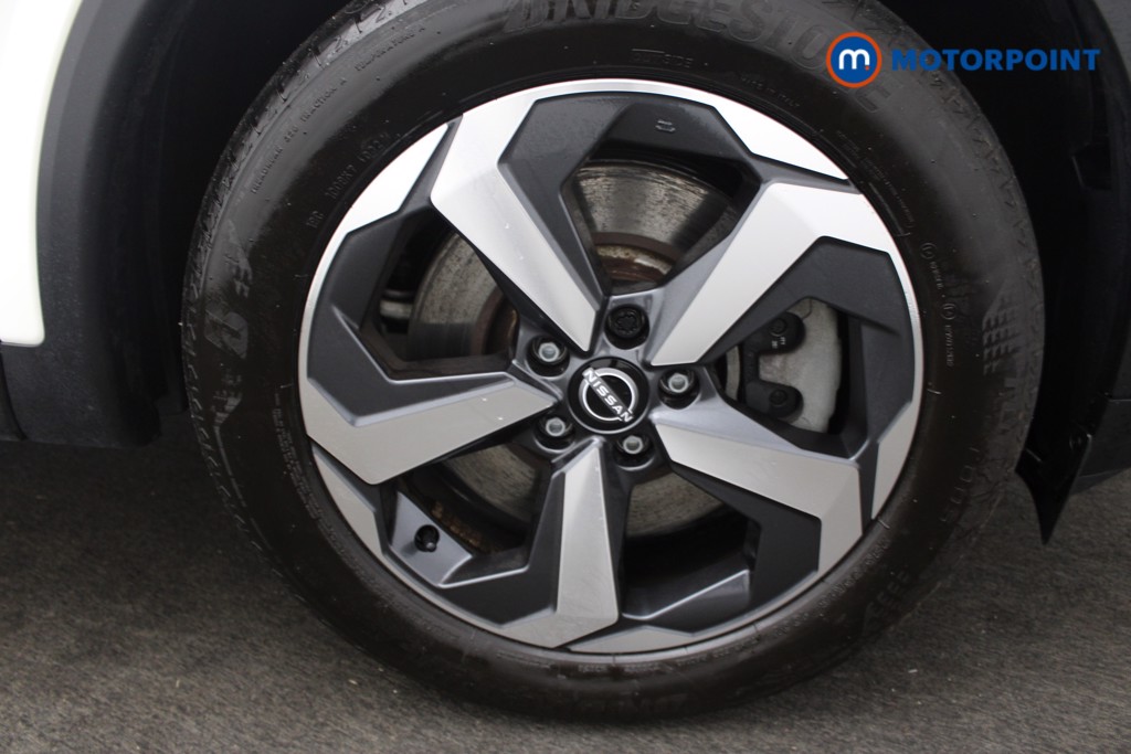 Nissan Qashqai Acenta Premium Automatic Petrol-Electric Hybrid SUV - Stock Number (1528590) - 18th supplementary image