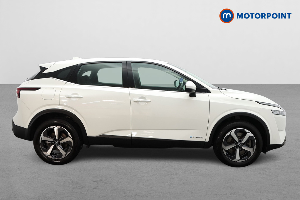 Nissan Qashqai Acenta Premium Automatic Petrol-Electric Hybrid SUV - Stock Number (1528590) - Drivers side