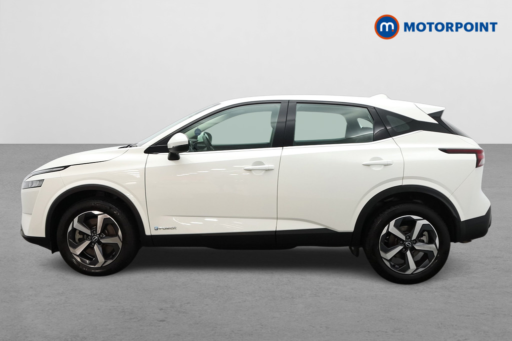 Nissan Qashqai Acenta Premium Automatic Petrol-Electric Hybrid SUV - Stock Number (1528590) - Passenger side