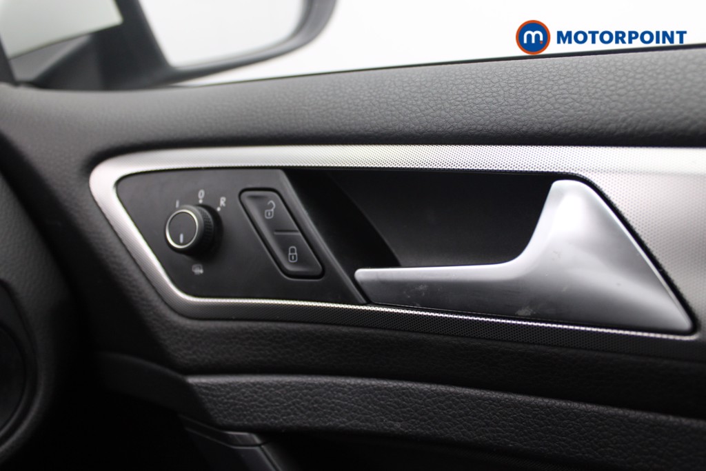 Volkswagen Golf S Manual Petrol Hatchback - Stock Number (1528746) - 10th supplementary image