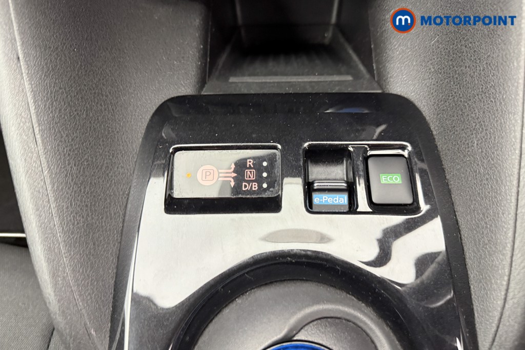 Nissan Leaf N-Connecta Automatic Electric Hatchback - Stock Number (1536209) - 12th supplementary image