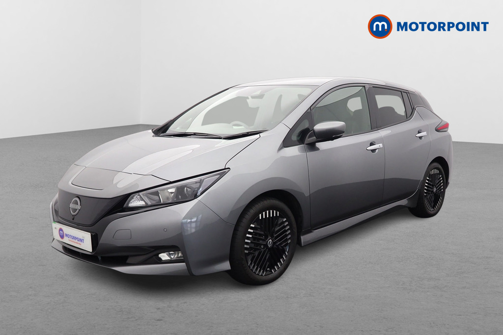 Nissan Leaf N-Connecta Automatic Electric Hatchback - Stock Number (1536209) - Passenger side front corner