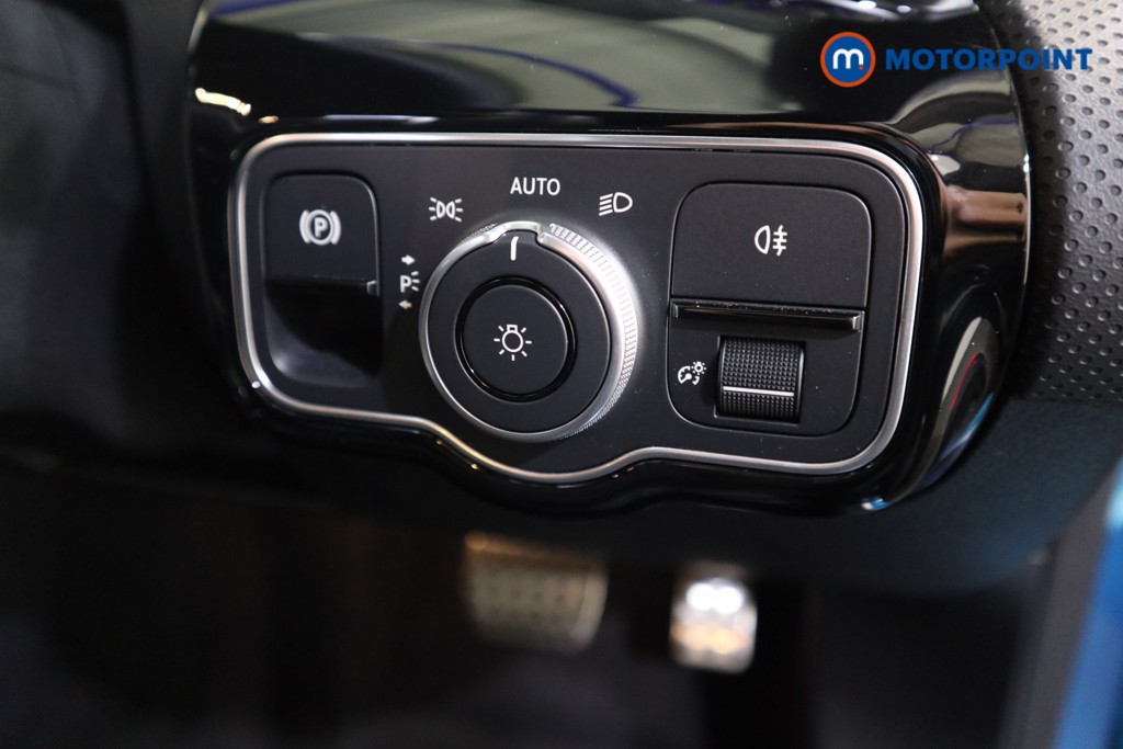 Mercedes-Benz CLA Amg Line Automatic Petrol Coupe - Stock Number (1536830) - 9th supplementary image