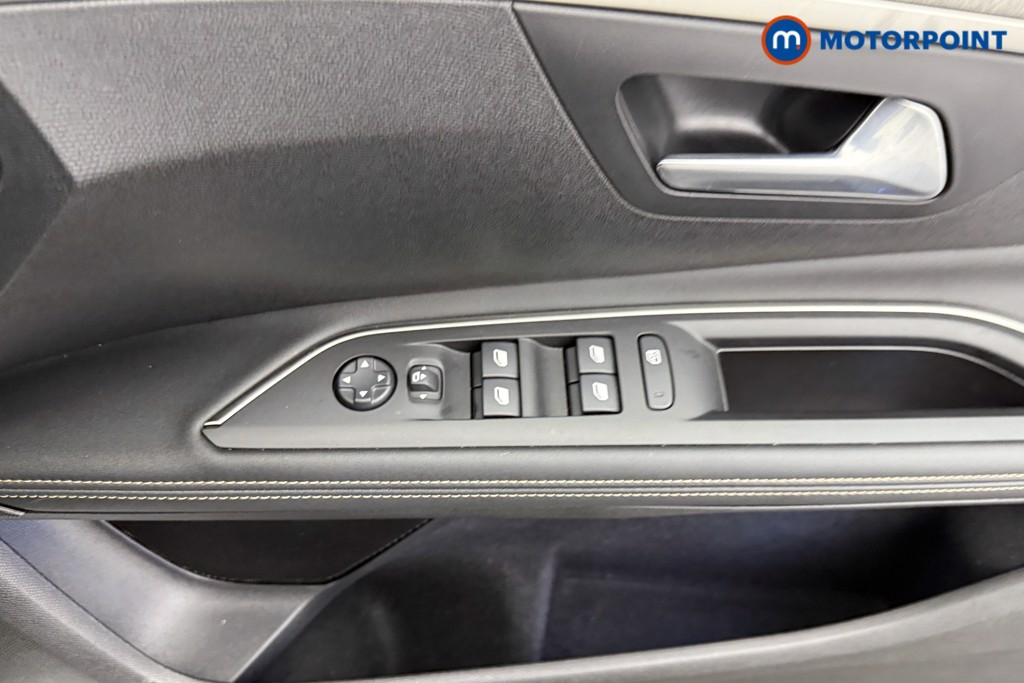 Peugeot 5008 GT Automatic Diesel SUV - Stock Number (1539538) - 16th supplementary image