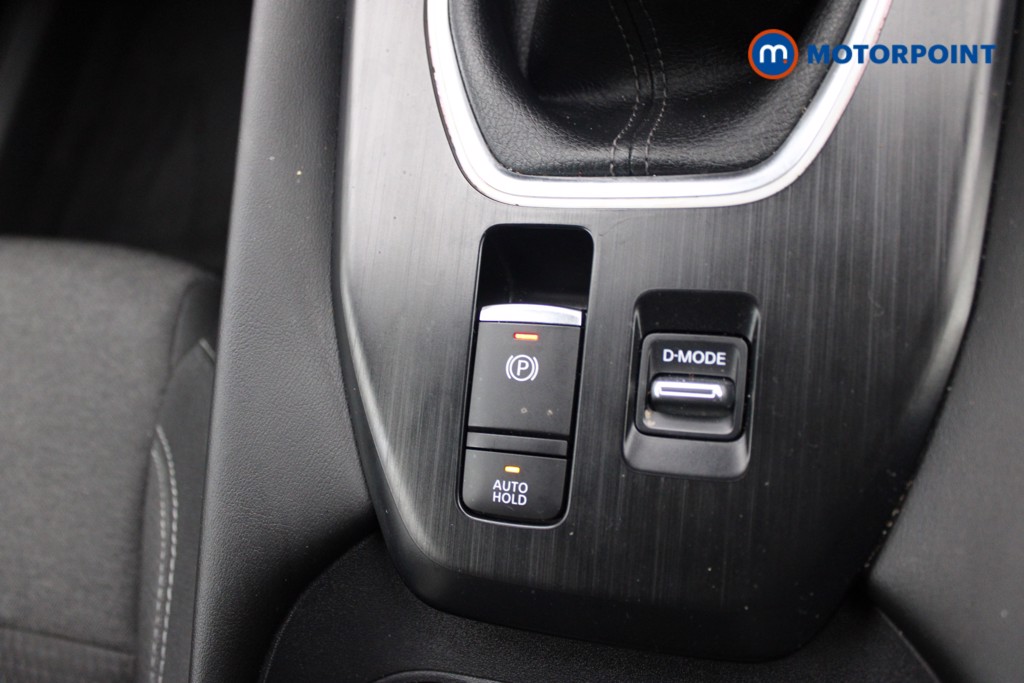 Nissan Qashqai N-Connecta Manual Petrol SUV - Stock Number (1540083) - 14th supplementary image