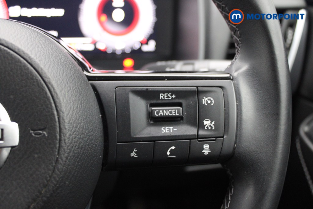Nissan Qashqai N-Connecta Manual Petrol SUV - Stock Number (1540083) - 16th supplementary image