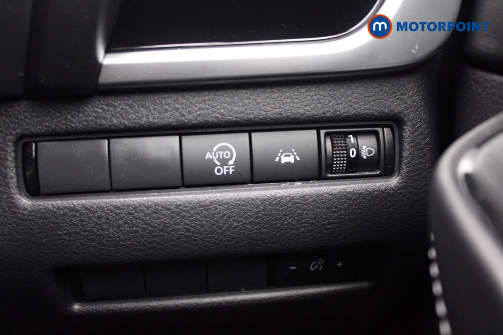 Nissan Qashqai N-Connecta Manual Petrol SUV - Stock Number (1540083) - 17th supplementary image