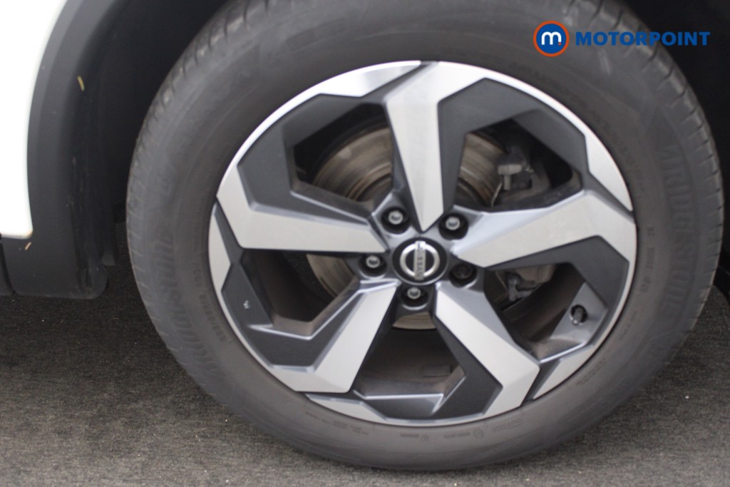Nissan Qashqai N-Connecta Manual Petrol SUV - Stock Number (1540083) - 20th supplementary image