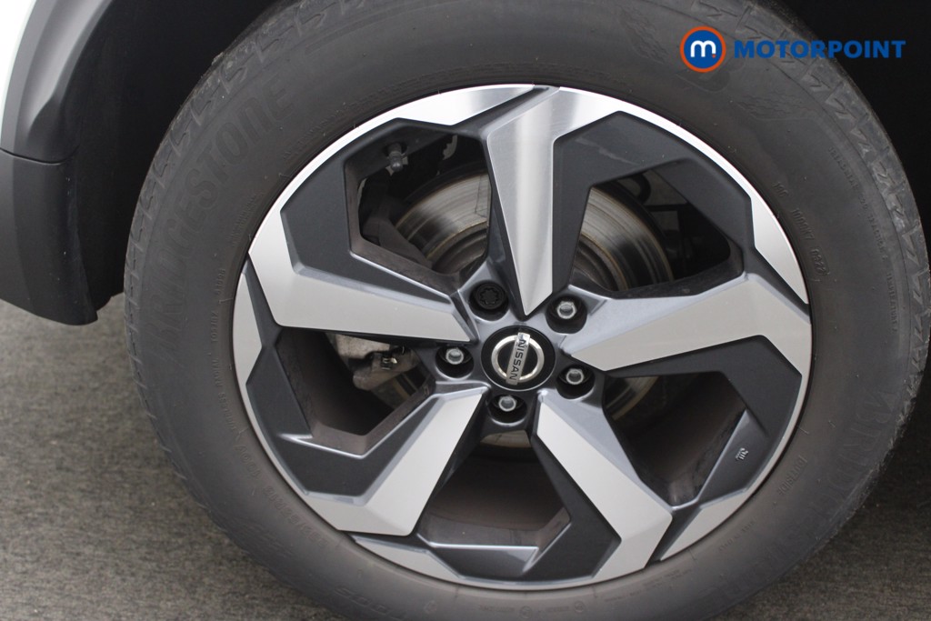 Nissan Qashqai N-Connecta Manual Petrol SUV - Stock Number (1540083) - 22nd supplementary image