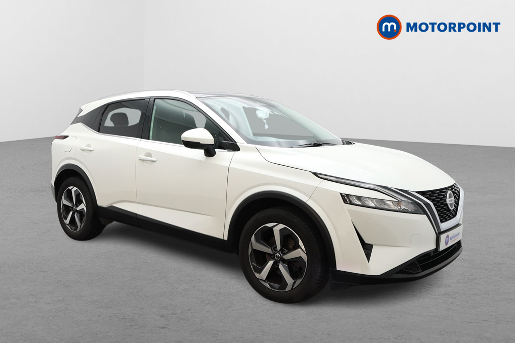 Nissan Qashqai N-Connecta Manual Petrol SUV - Stock Number (1540083) - Drivers side front corner