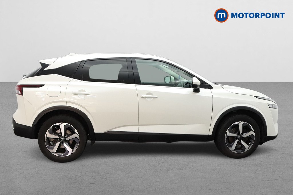 Nissan Qashqai N-Connecta Manual Petrol SUV - Stock Number (1540083) - Drivers side