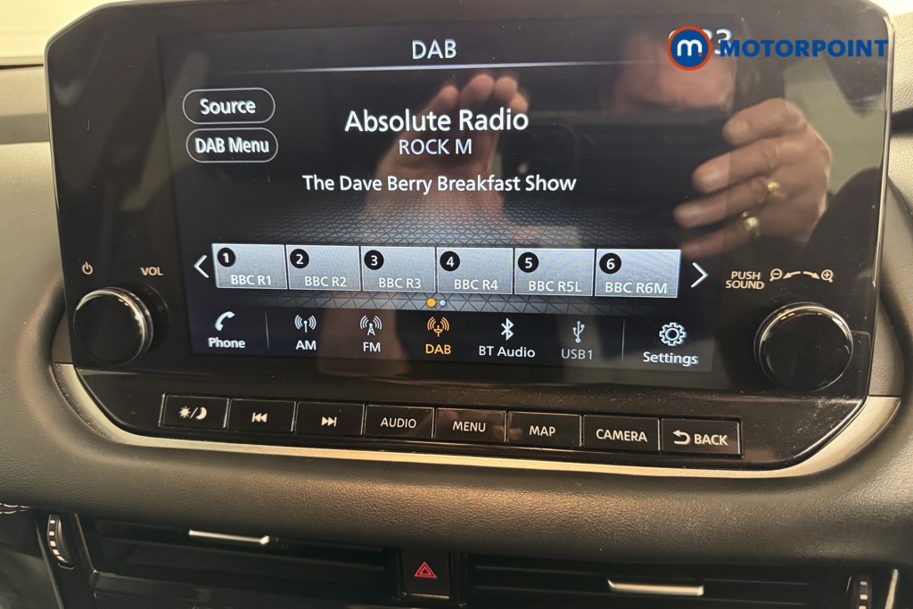 Nissan Qashqai N-Connecta Manual Petrol SUV - Stock Number (1540699) - 2nd supplementary image