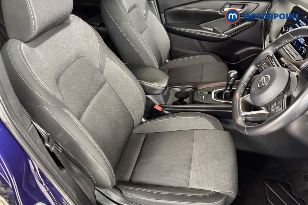 Nissan Qashqai N-Connecta Manual Petrol SUV - Stock Number (1540699) - 5th supplementary image