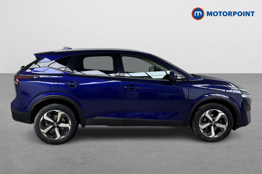 Nissan Qashqai N-Connecta Manual Petrol SUV - Stock Number (1540699) - Drivers side
