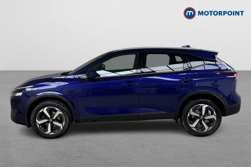 Nissan Qashqai N-Connecta Manual Petrol SUV - Stock Number (1540699) - Passenger side