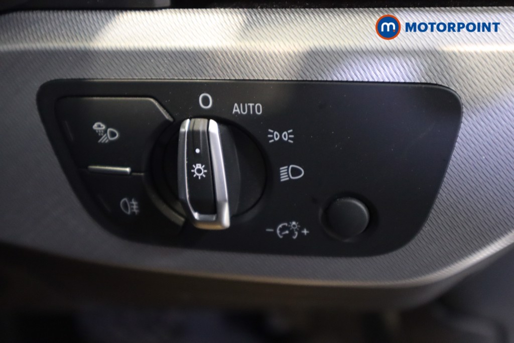 Audi A4 Technik Automatic Petrol Saloon - Stock Number (1540899) - 9th supplementary image