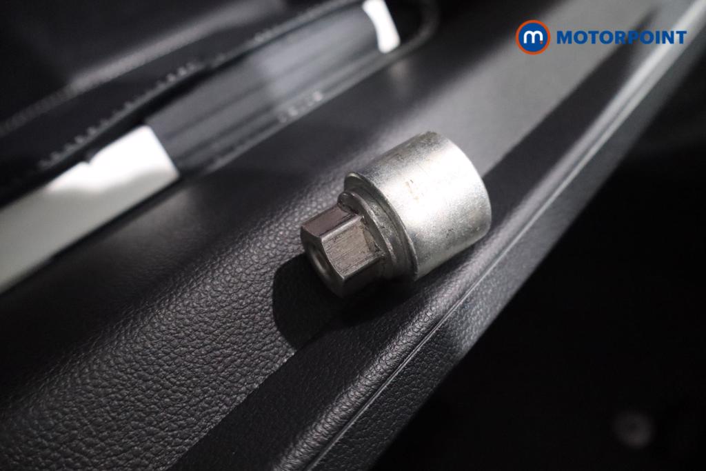 Volkswagen Golf Life Manual Petrol Hatchback - Stock Number (1541915) - 13th supplementary image