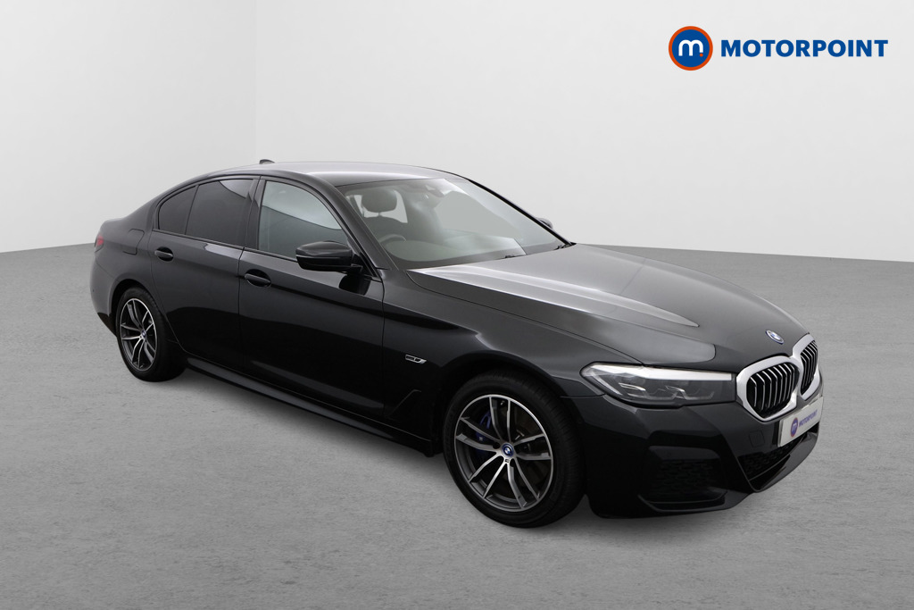 BMW 5 Series M Sport Automatic Petrol Plug-In Hybrid Saloon - Stock Number (1543682) - Drivers side front corner