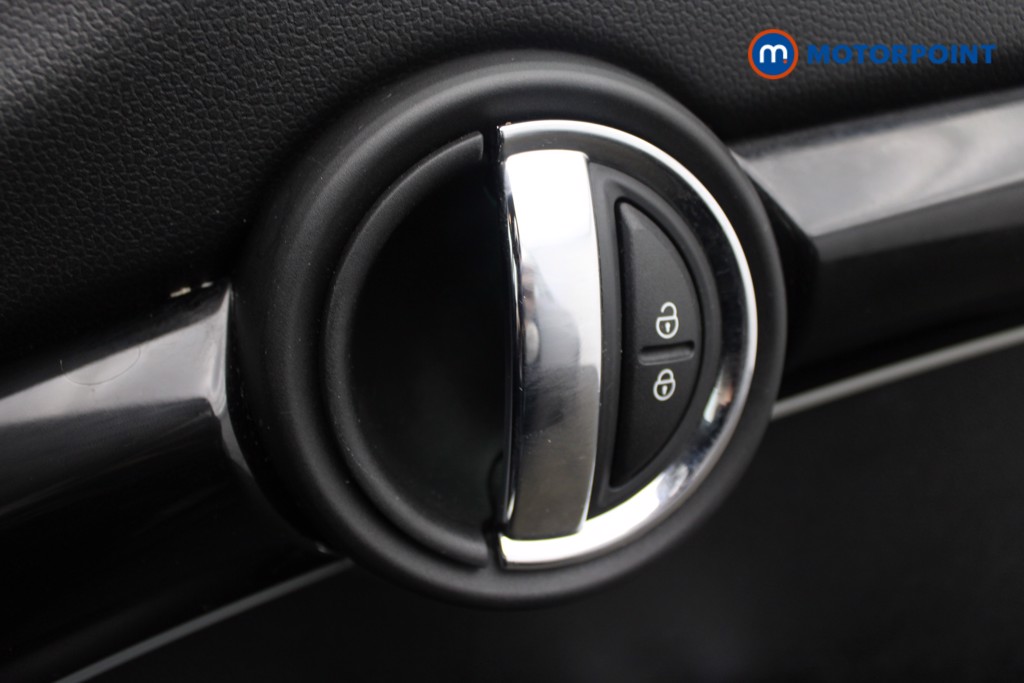 Mini Hatchback Cooper S Classic Manual Petrol Hatchback - Stock Number (1543700) - 13th supplementary image