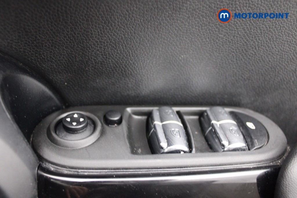 Mini Hatchback Cooper S Classic Manual Petrol Hatchback - Stock Number (1543700) - 14th supplementary image