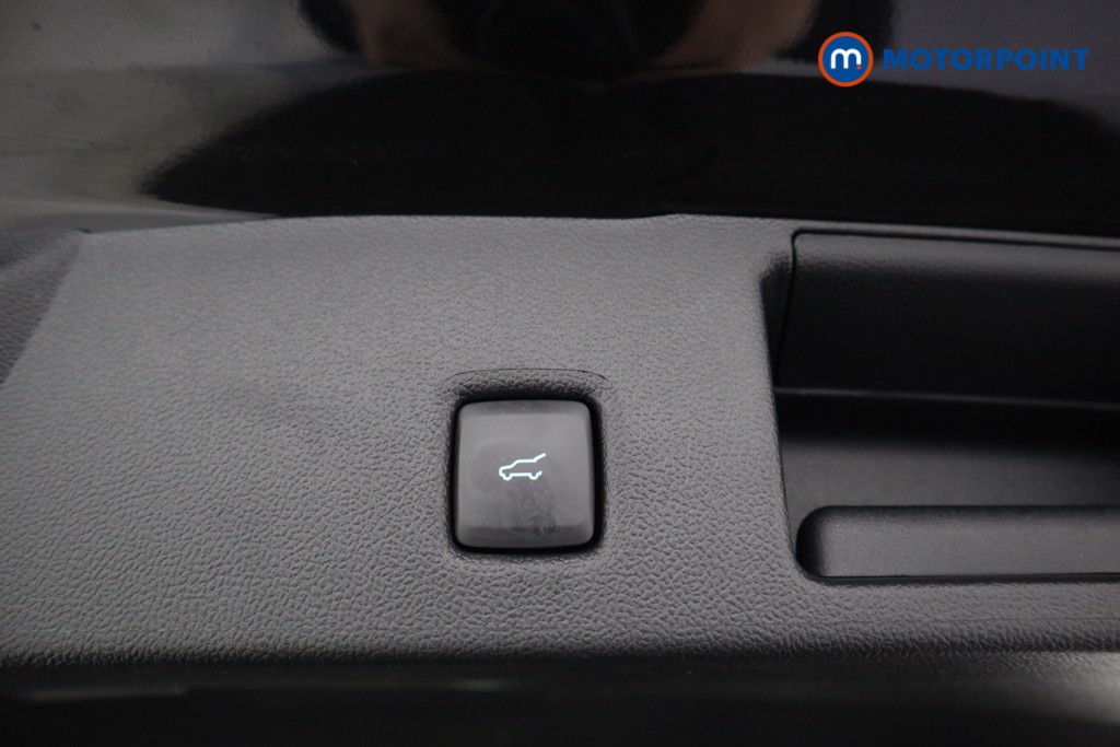 Ford Kuga St-Line X Automatic Petrol Plug-In Hybrid SUV - Stock Number (1544420) - 17th supplementary image