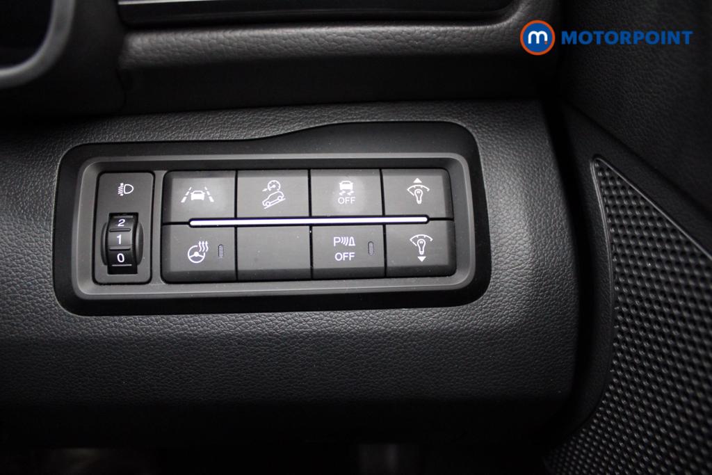 Ssangyong Tivoli Ultimate Automatic Petrol SUV - Stock Number (1545634) - 16th supplementary image