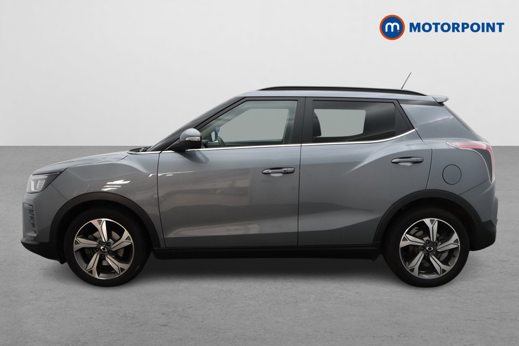 Ssangyong Tivoli Ultimate Automatic Petrol SUV - Stock Number (1545634) - Passenger side