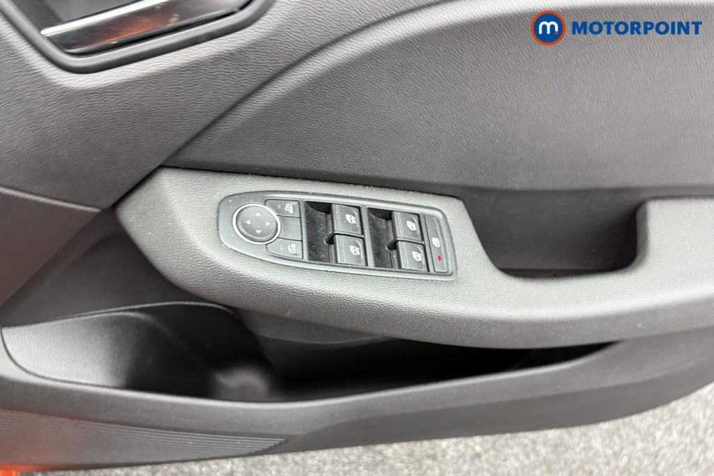 Renault Clio Evolution Manual Petrol Hatchback - Stock Number (1545740) - 14th supplementary image