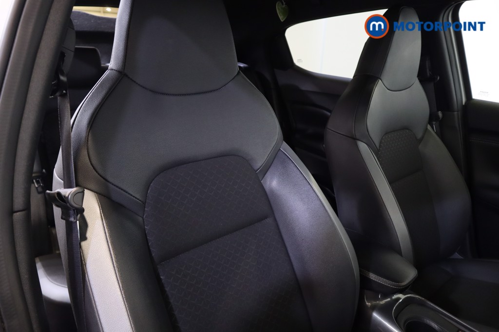 Nissan Juke N-Connecta Automatic Petrol SUV - Stock Number (1546244) - 13th supplementary image