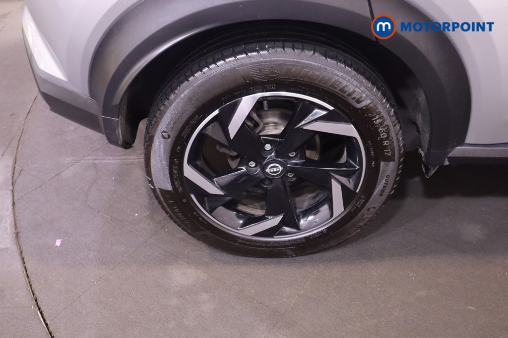 Nissan Juke N-Connecta Automatic Petrol SUV - Stock Number (1546244) - 16th supplementary image
