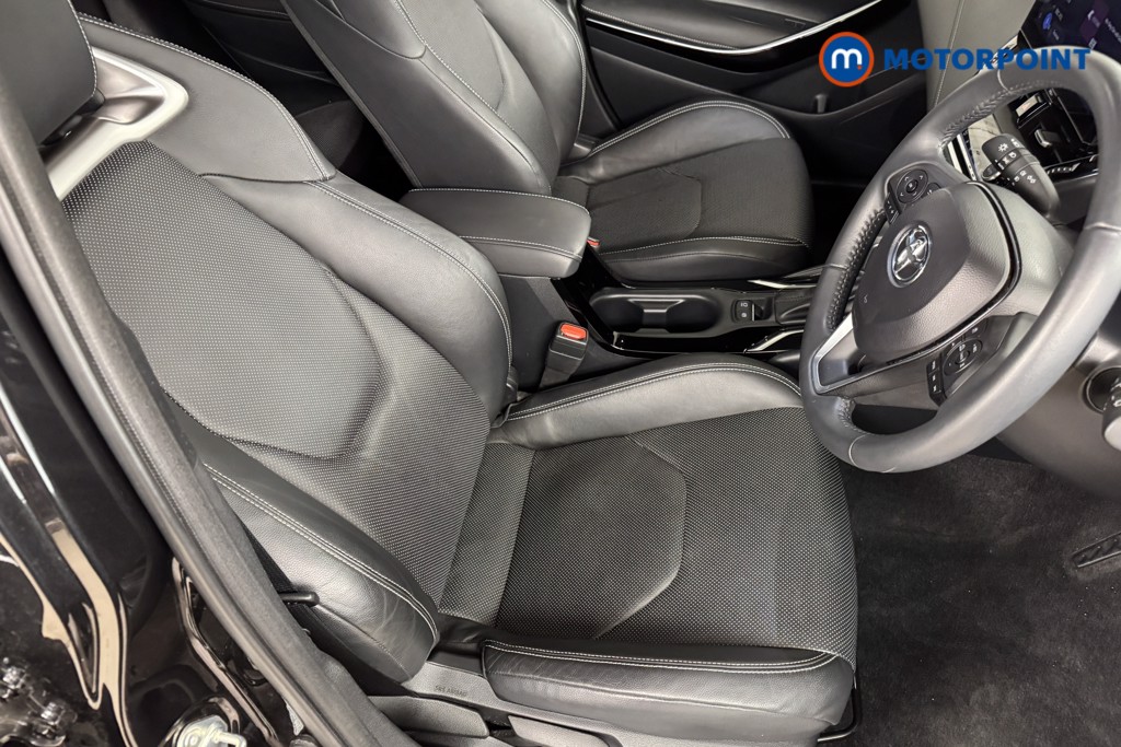 Toyota Corolla Excel Automatic Petrol-Electric Hybrid Estate - Stock Number (1546294) - 5th supplementary image