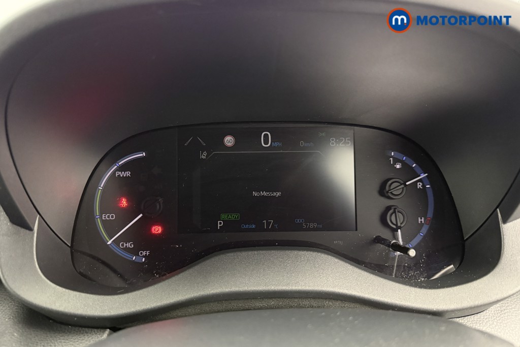 Toyota Yaris Cross Excel Automatic Petrol-Electric Hybrid Estate - Stock Number (1546900) - 5th supplementary image