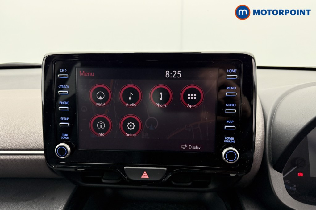 Toyota Yaris Cross Excel Automatic Petrol-Electric Hybrid Estate - Stock Number (1546900) - 8th supplementary image