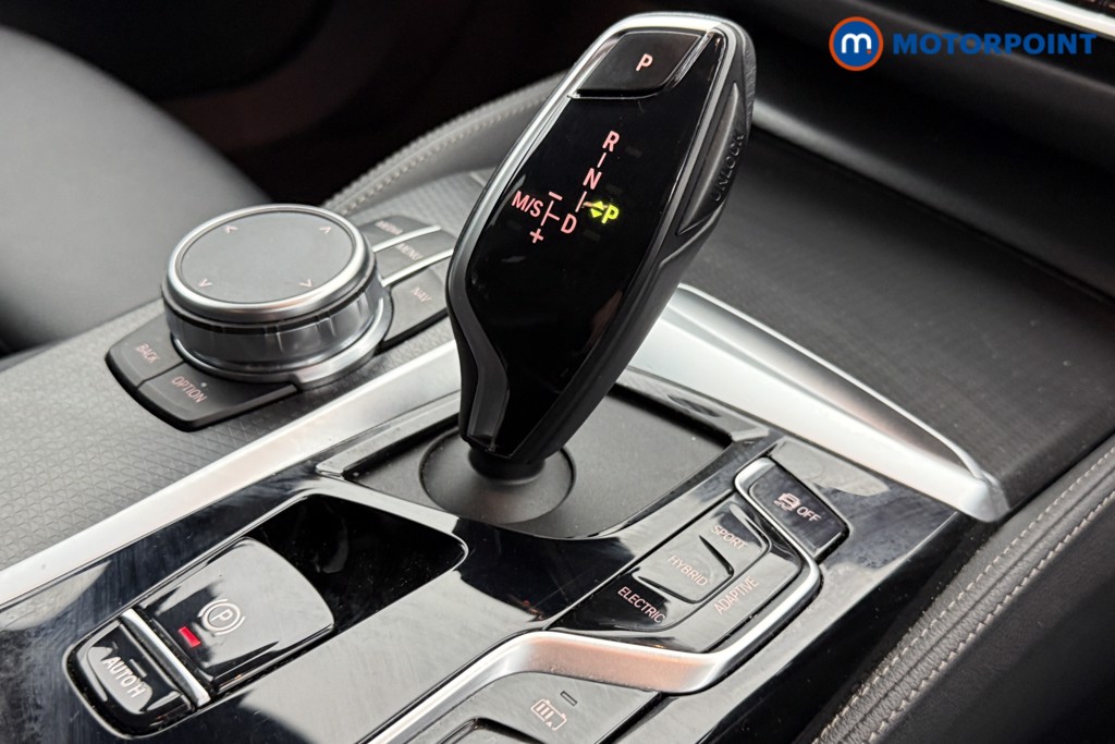 BMW 5 Series M Sport Automatic Petrol Plug-In Hybrid Estate - Stock Number (1546917) - 12th supplementary image