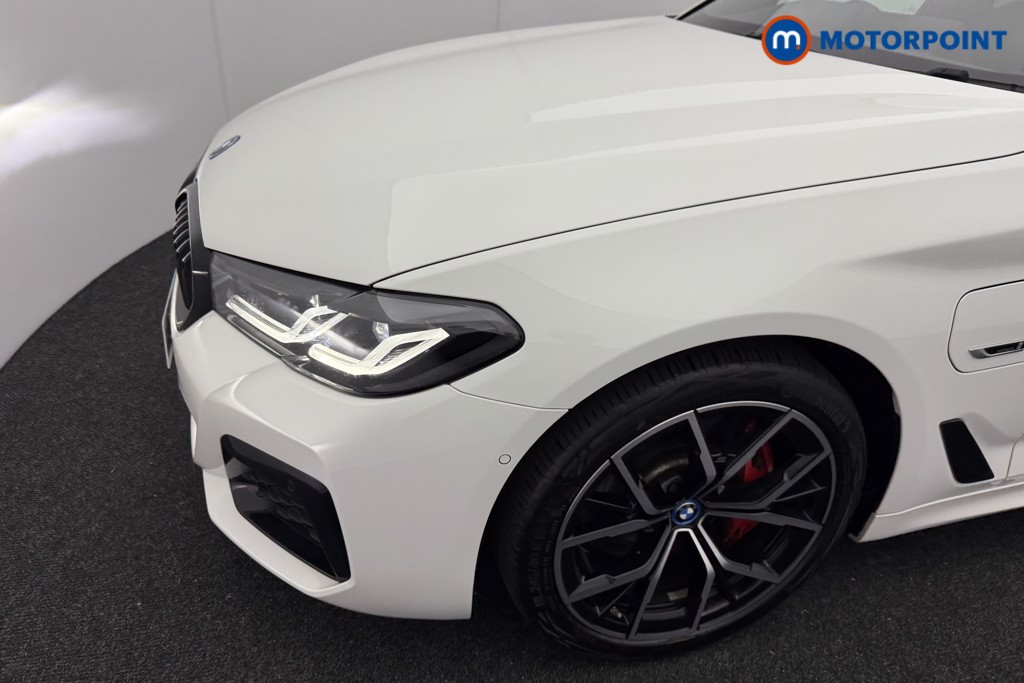 BMW 5 Series M Sport Automatic Petrol Plug-In Hybrid Estate - Stock Number (1546917) - 32nd supplementary image