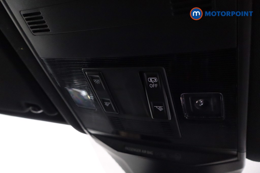 Volkswagen T-Roc Black Edition Manual Petrol SUV - Stock Number (1546920) - 18th supplementary image