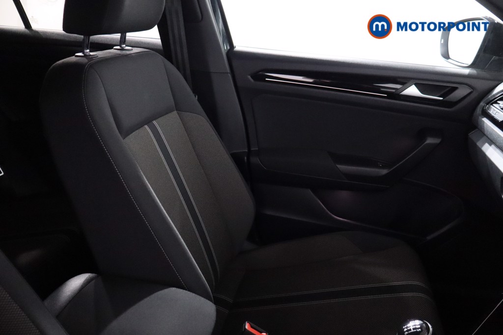 Volkswagen T-Roc Black Edition Manual Petrol SUV - Stock Number (1546920) - 22nd supplementary image