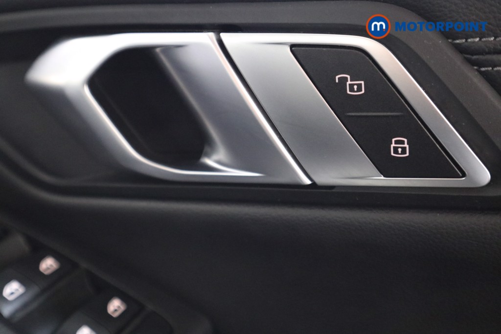 BMW 3 Series M Sport Automatic Petrol Plug-In Hybrid Saloon - Stock Number (1546944) - 12th supplementary image