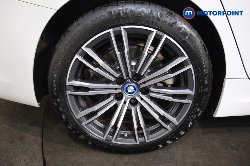 BMW 3 Series M Sport Automatic Petrol Plug-In Hybrid Saloon - Stock Number (1546944) - 16th supplementary image