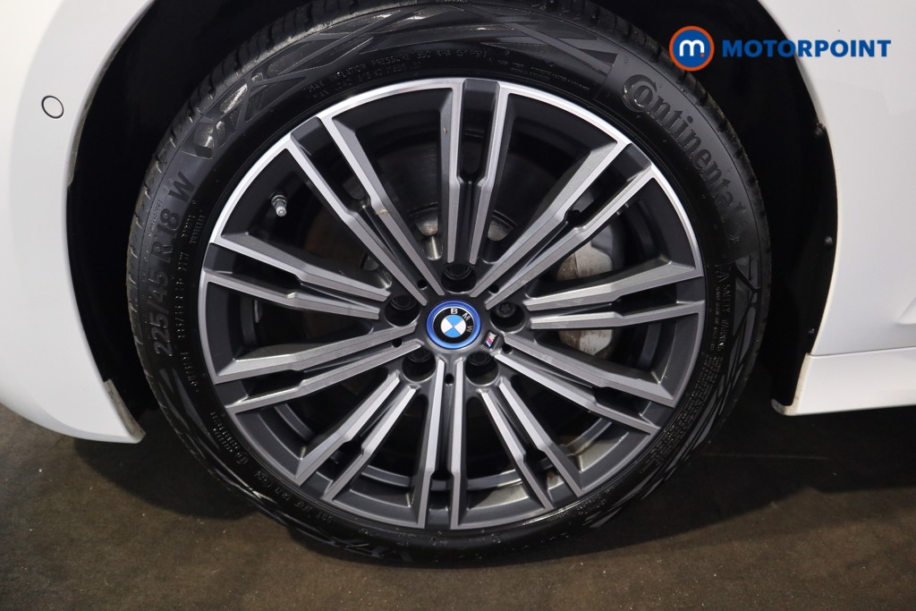 BMW 3 Series M Sport Automatic Petrol Plug-In Hybrid Saloon - Stock Number (1546944) - 18th supplementary image