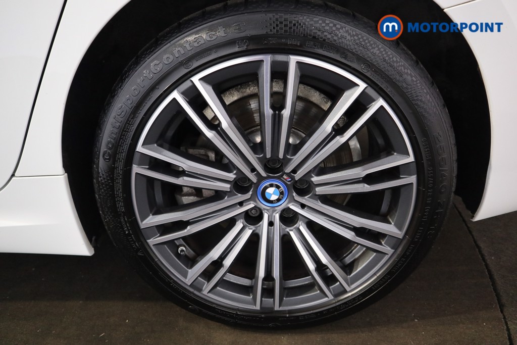 BMW 3 Series M Sport Automatic Petrol Plug-In Hybrid Saloon - Stock Number (1546944) - 19th supplementary image