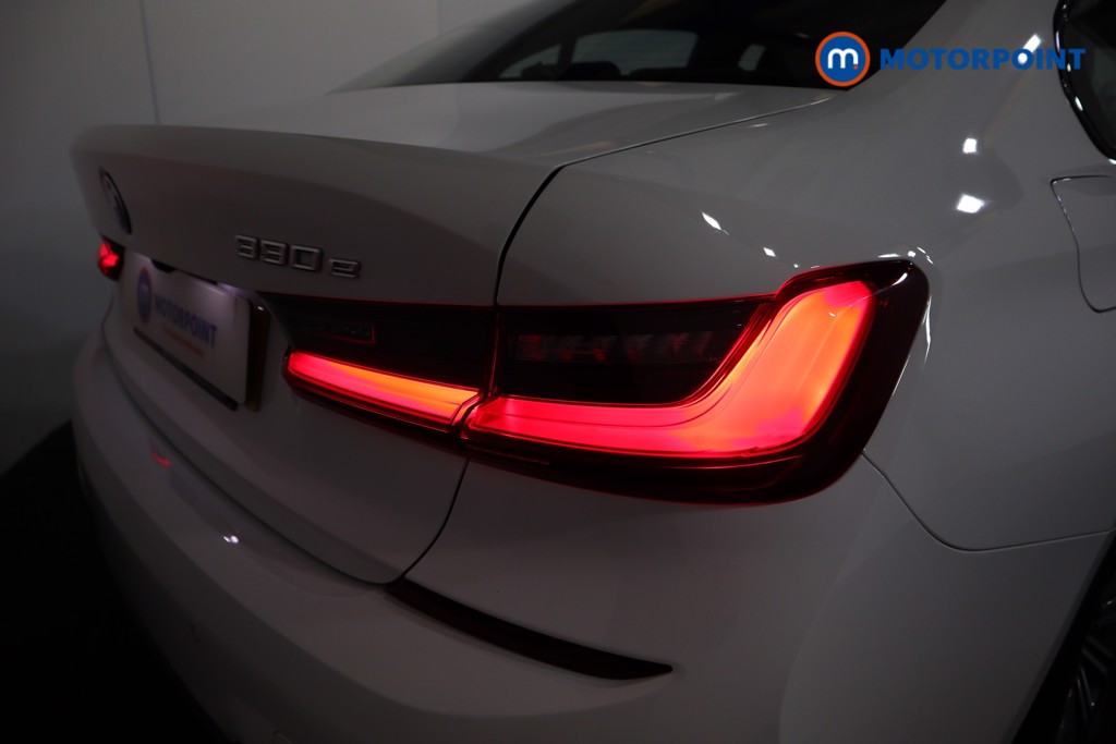 BMW 3 Series M Sport Automatic Petrol Plug-In Hybrid Saloon - Stock Number (1546944) - 23rd supplementary image